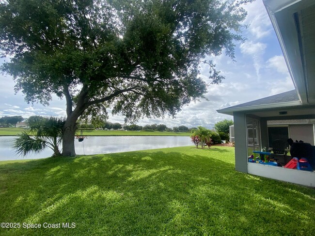 Building Photo - 210 Wickham Lakes Dr