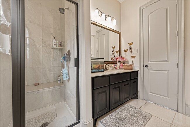 Building Photo - 2515 Avon Gate Ct