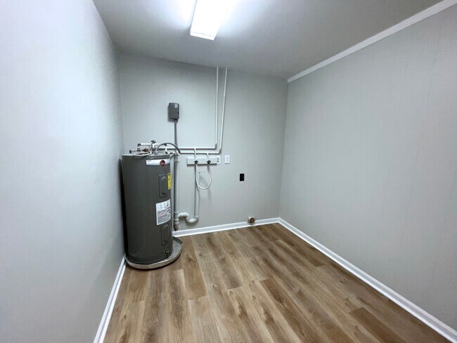 Building Photo - 129 El Ogden Dr