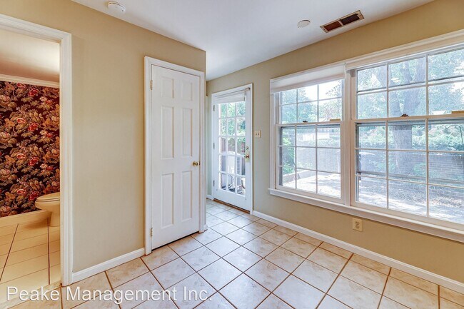 Building Photo - 2 br, 2.5 bath House - 419 S. Columbus St.