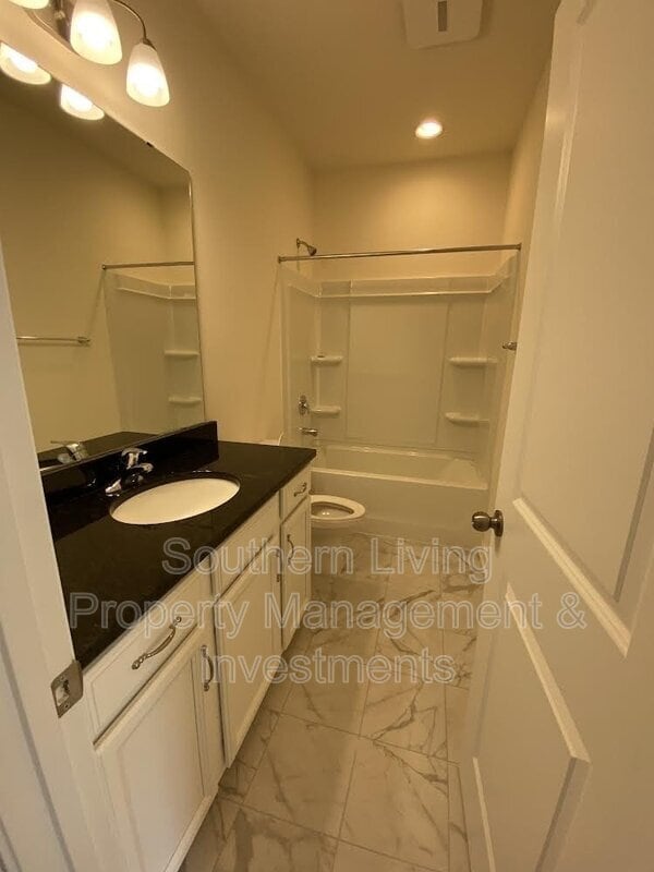 Building Photo - 13109 Simoneaux Ln