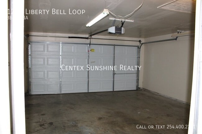 Building Photo - 1207 Liberty Bell Loop