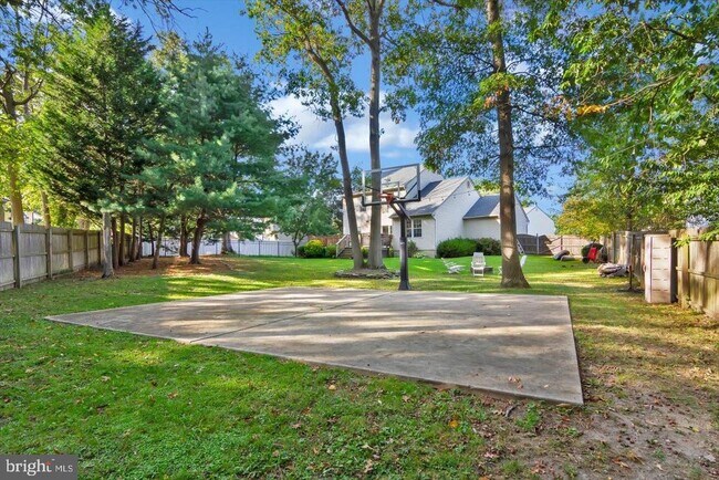 Building Photo - 388 Sapling Way