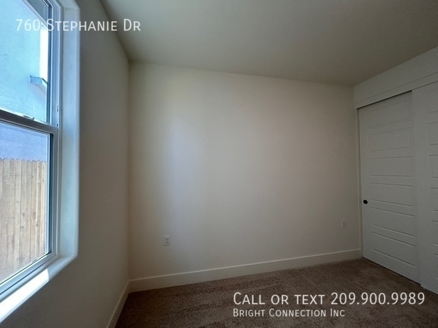 Building Photo - 760 Stephanie Dr