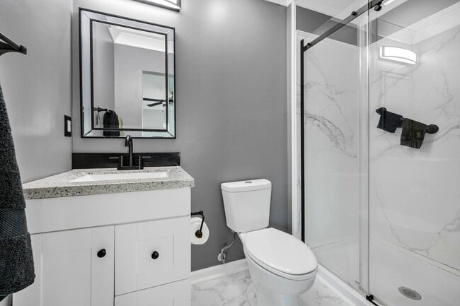 Building Photo - Available Now in Oakdale Subdivision!