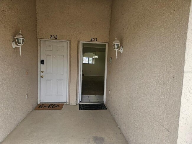 Building Photo - 13415 Fairway Glen Dr