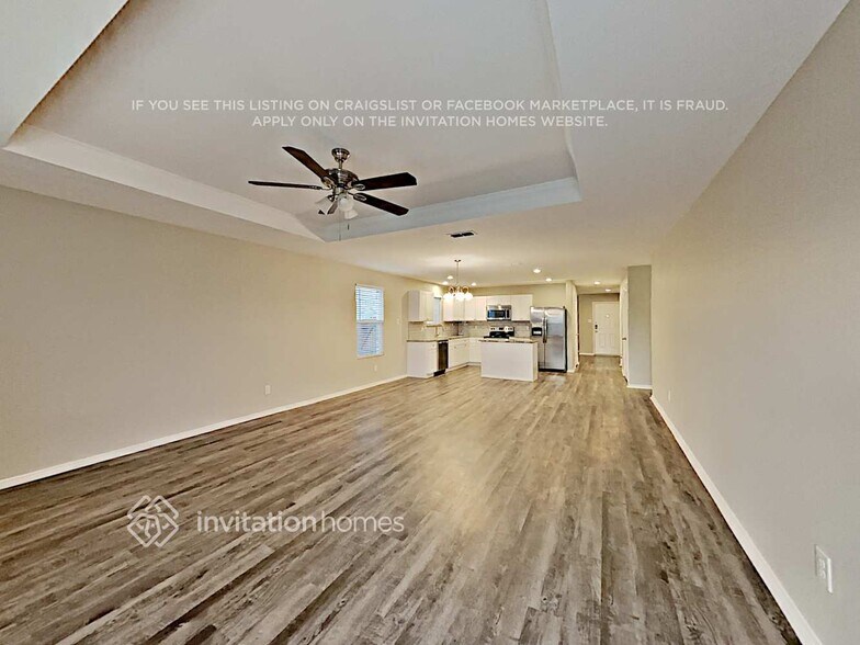 Building Photo - 112 Abelia Dr