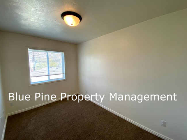 Building Photo - 3156 Chasewood Dr