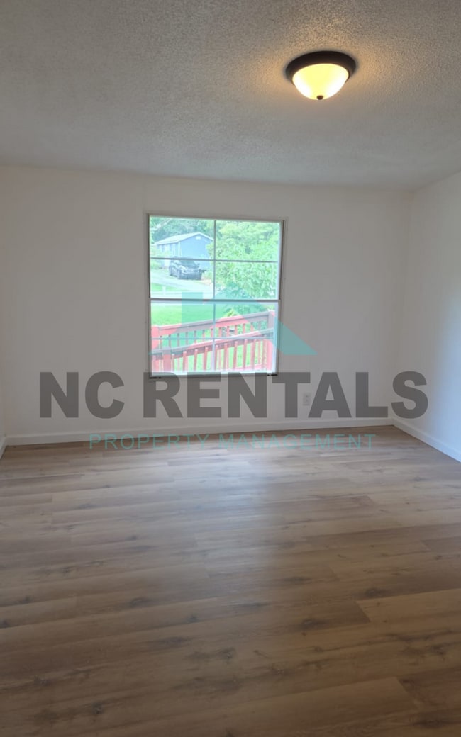 Building Photo - 3155 Mountain Brook Trail