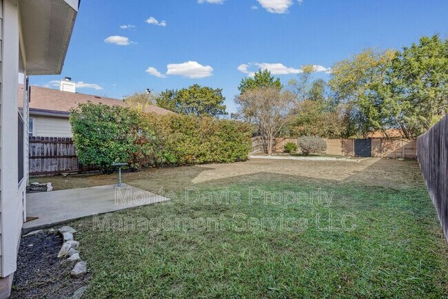 Building Photo - 336 Celery Loop