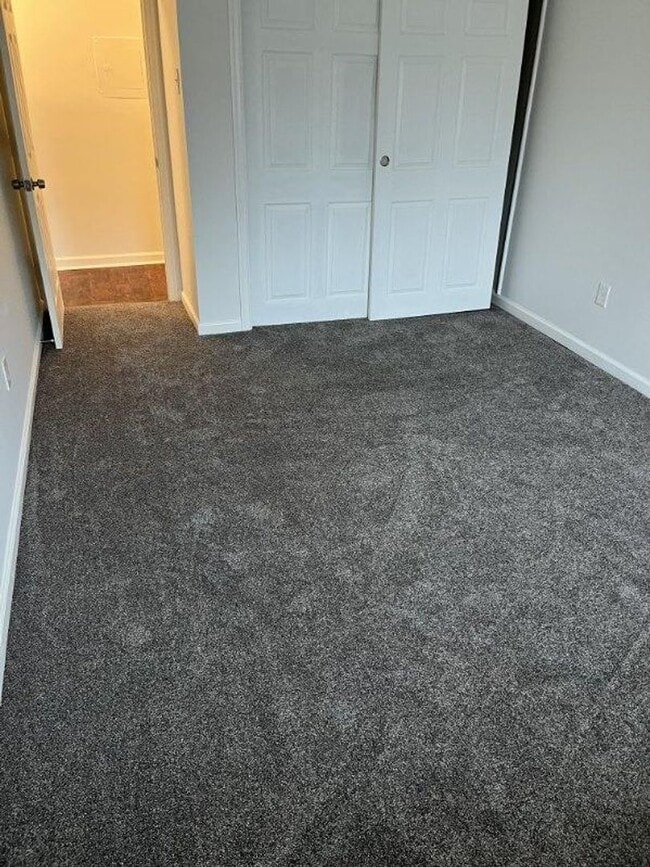 Building Photo - Condo in Pike Creek