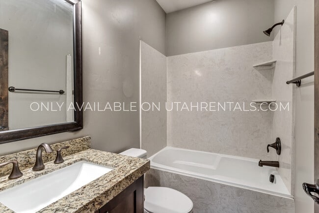 Building Photo - 13608 Super G Ln