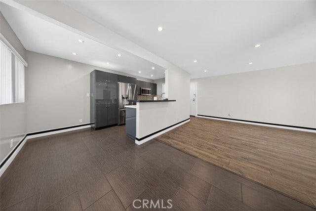 Building Photo - 1339 N Columbus Ave