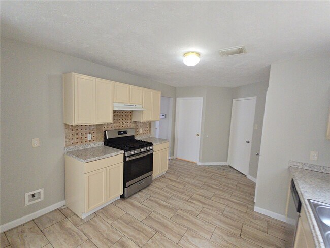 Building Photo - 21802 Westfield Ridge Dr