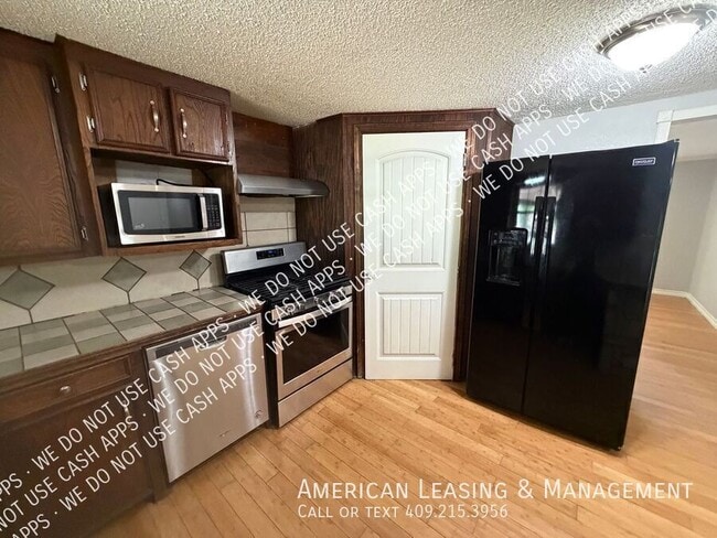 Building Photo - 10271 TX-103
