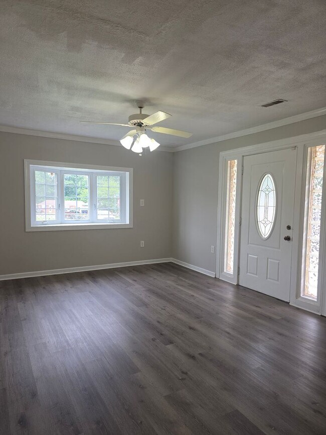Building Photo - 51 Verdi Cir