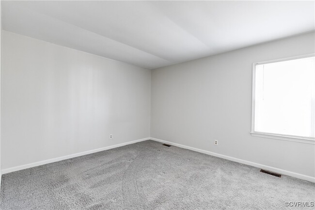 Building Photo - 1624 Mountain Pine Terrace