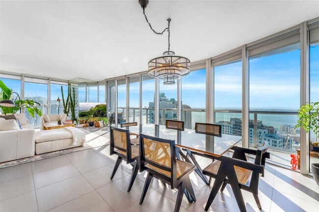 Primary Photo - 465 Brickell Ave