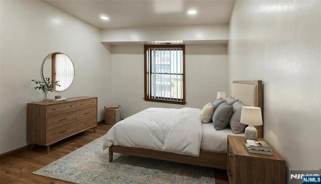 Building Photo - 700 Schuyler Ave