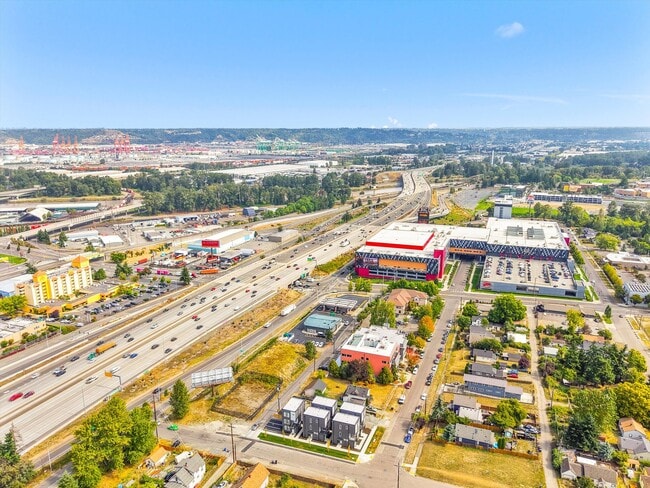 Building Photo - Brand New Construction 1 bed 1 Bath Availa...