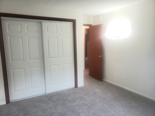 Building Photo - Wonderful Two-Level Beaverton Home with Backyard and Greenspace