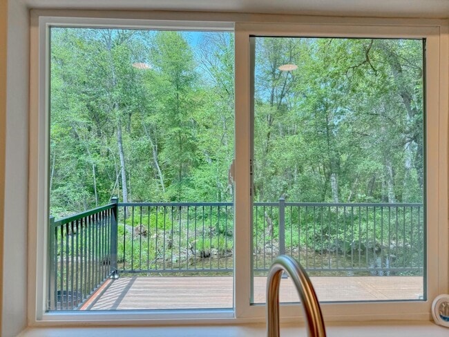 Building Photo - 37082 Nason Rd