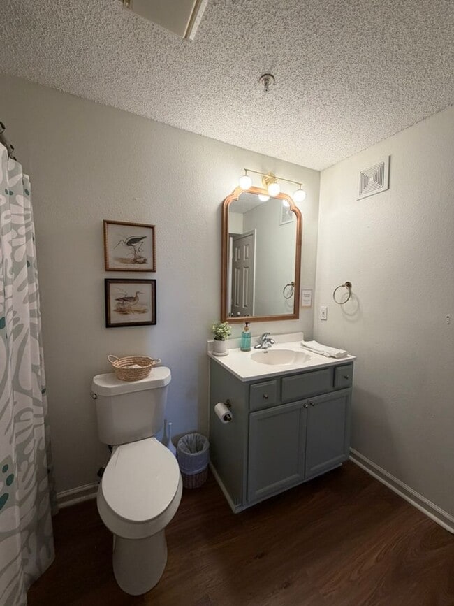 Building Photo - Furnished 3 Bedroom, 2 Bath Condo In Indian Lake!