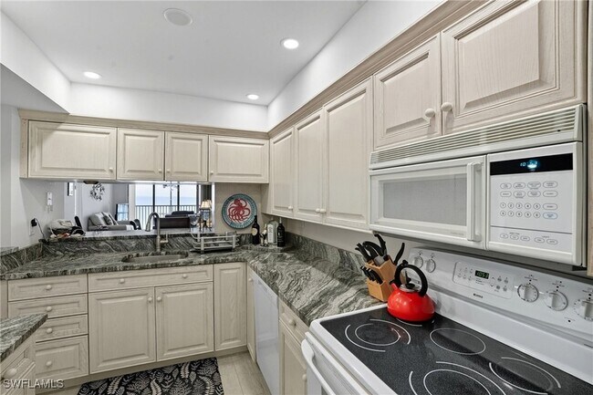 Building Photo - 25900 Hickory Blvd