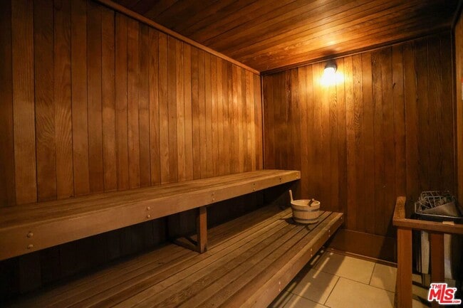 Building Photo - 17097 Palisades Cir