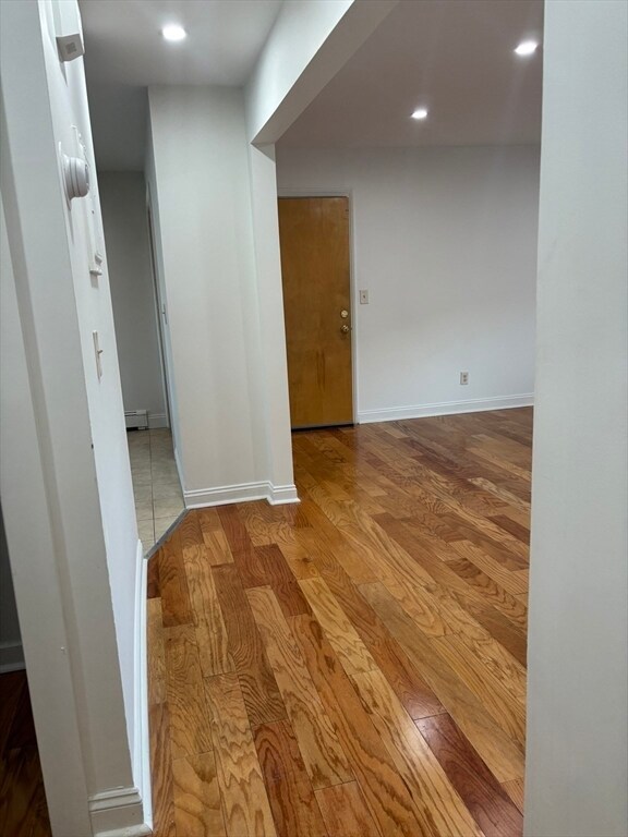 Building Photo - 146 Willow St