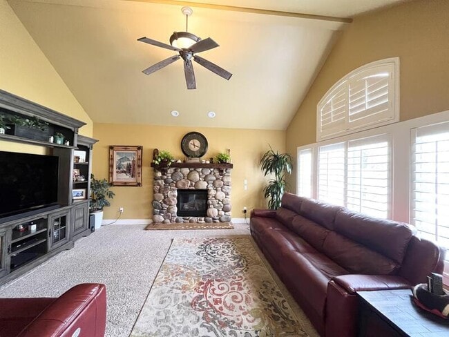 Building Photo - 2035 Quartzridge Dr