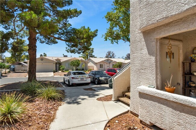 Building Photo - 5196 Mandalay Springs Dr