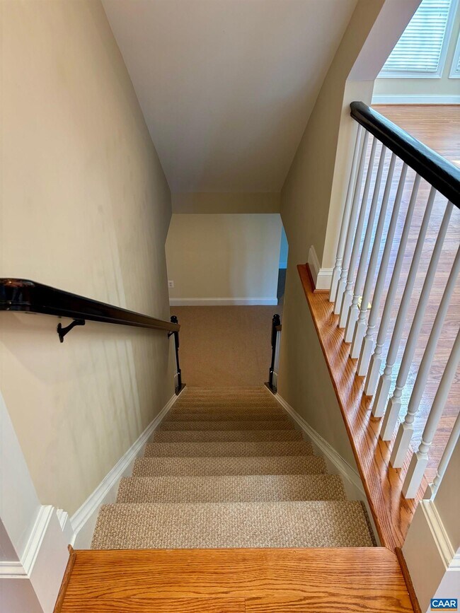 Building Photo - 643 Eight Woods Ln