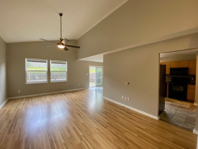 Building Photo - Welcome home to this stunning 3-bedroom, 2.5-bath residence in the desirable Meridian Place neigh...