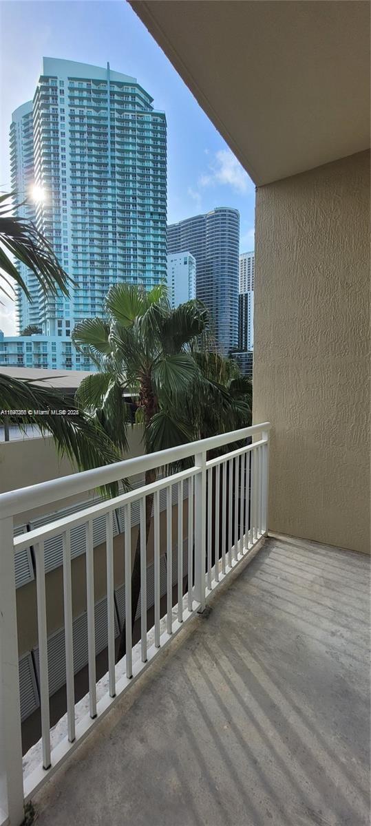 Building Photo - 2001 Biscayne Blvd