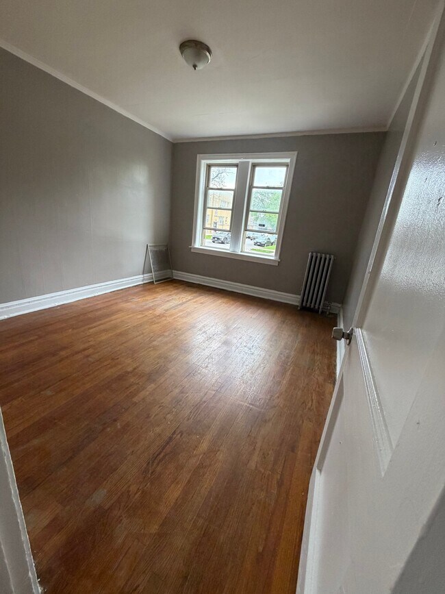 Building Photo - 6559 S Mozart St