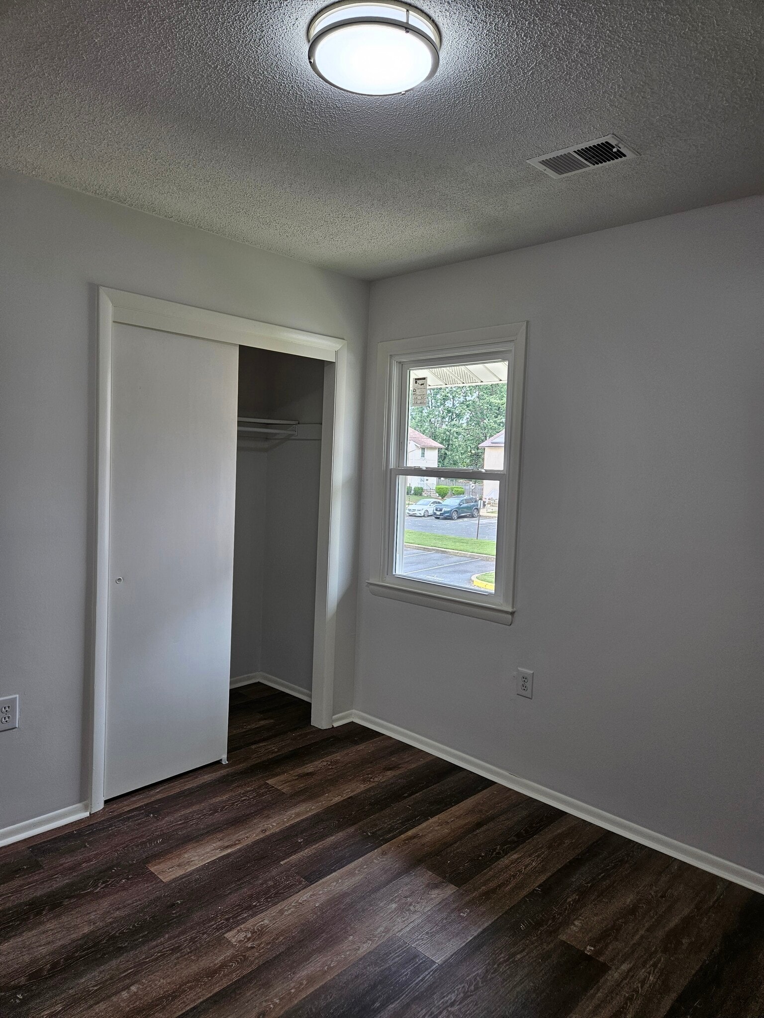 Building Photo - 6322 Bentham Ct