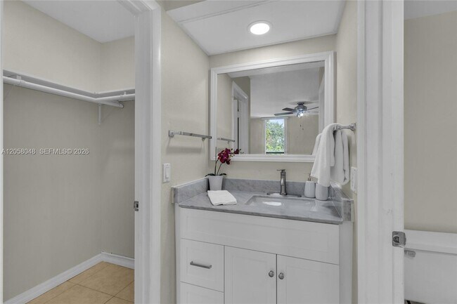 Building Photo - 2930 SW 87th Terrace