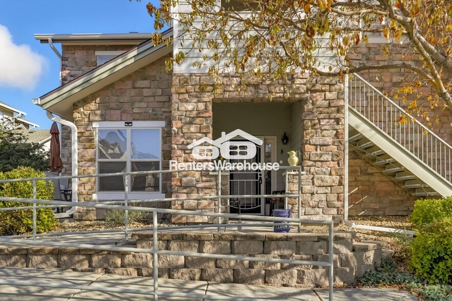 Building Photo - 18741 E Water Dr