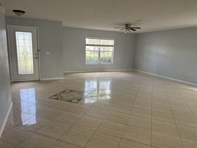 Building Photo - 842 Horseshoe Falls Dr