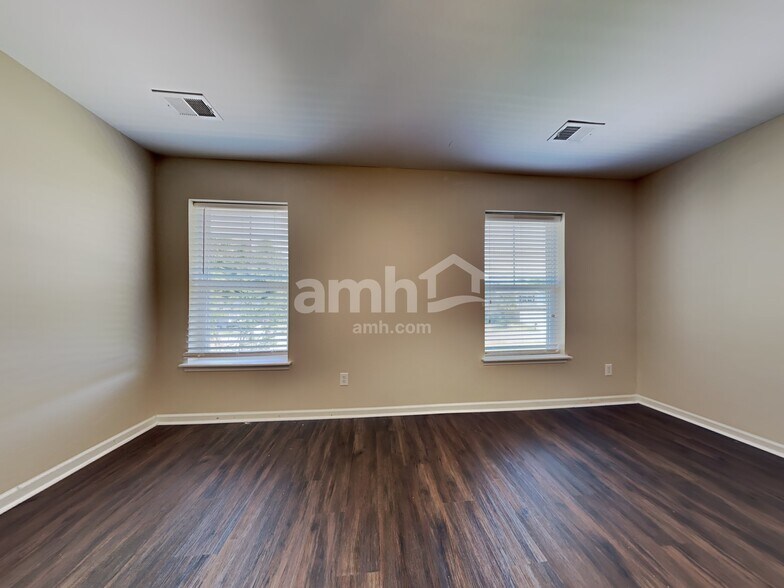 Building Photo - 9469 Bethsaida Ct