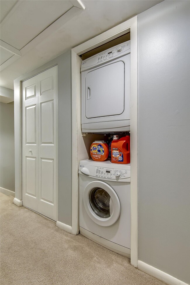 Laundry in unit - 124 Roberts Ln