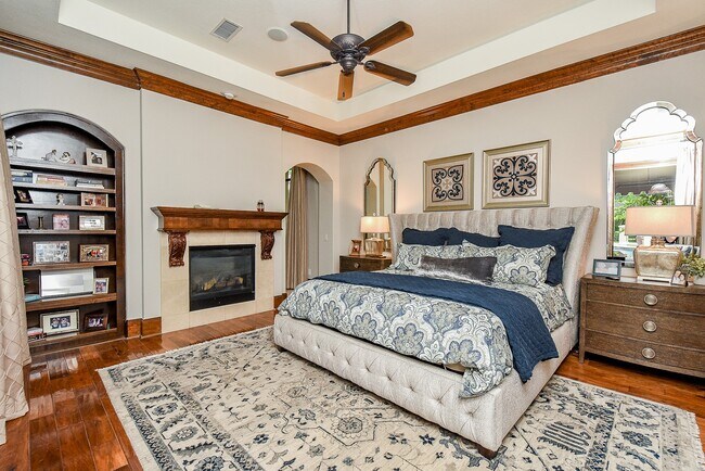 Building Photo - 10 Player Pond Pl