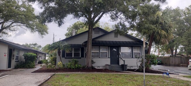 Building Photo - 455 39th Ave N