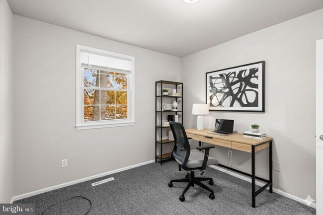 Building Photo - 314 Woodleaf Ct