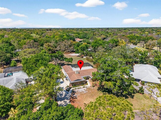 Building Photo - 2111 Paddock Cir