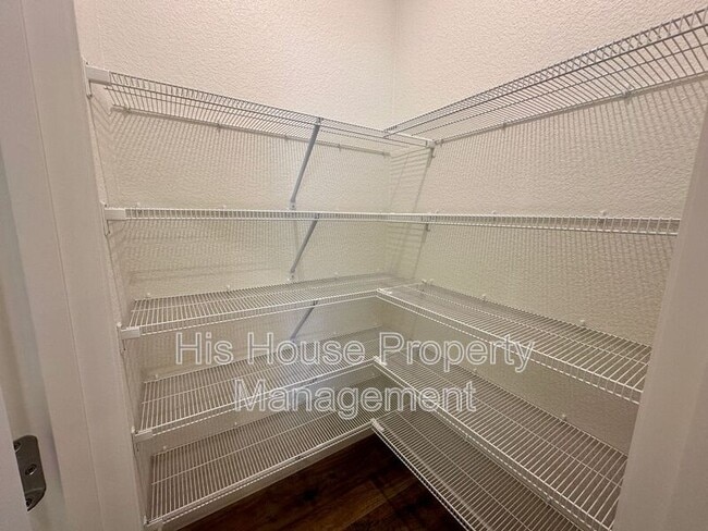 Building Photo - 3956 Pinnacles Ct