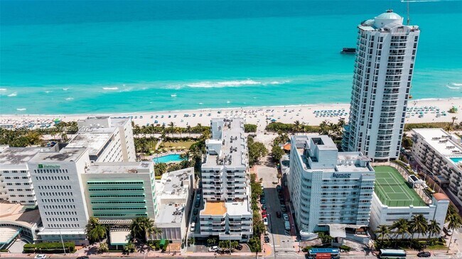 Building Photo - 4301 Collins Ave
