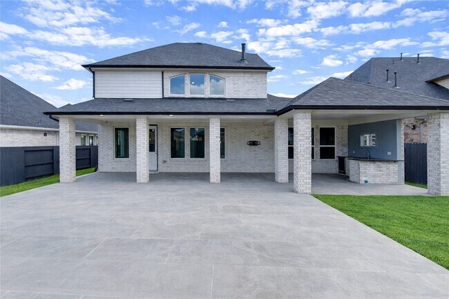 Building Photo - 28918 Woods Rose Ct