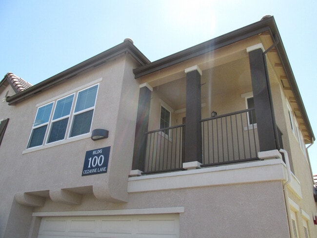 Building Photo - Updated Condo with Balcony in the Rivage at The Parkway